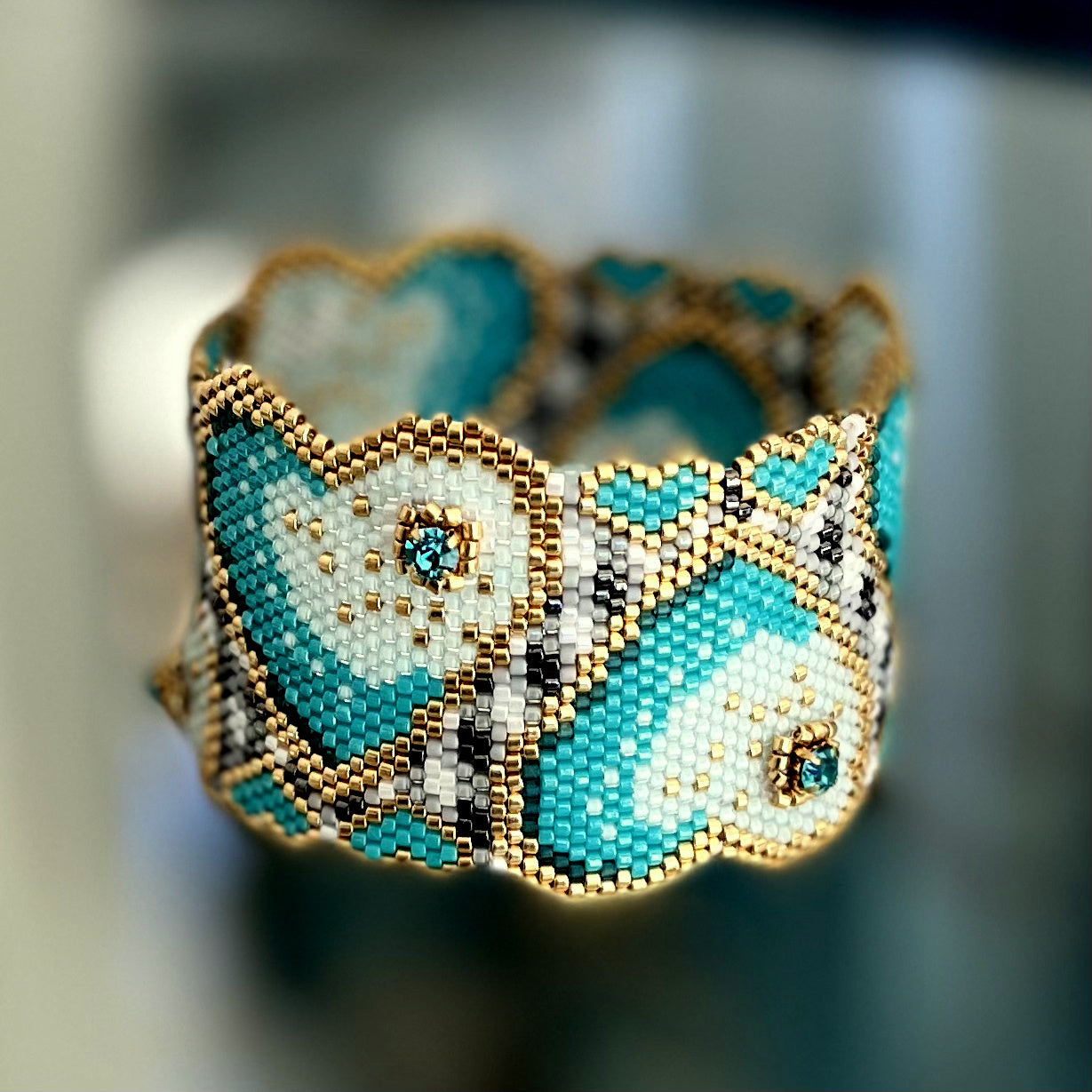 Handmade VALENTINE bracelet in miyuki beads and rhinestones